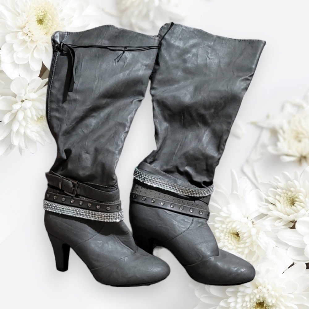 Vanity 3" heel Grey slouch boot with bling size 9 New with tags